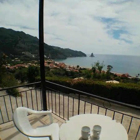 Sandy Bay Aparthotel *